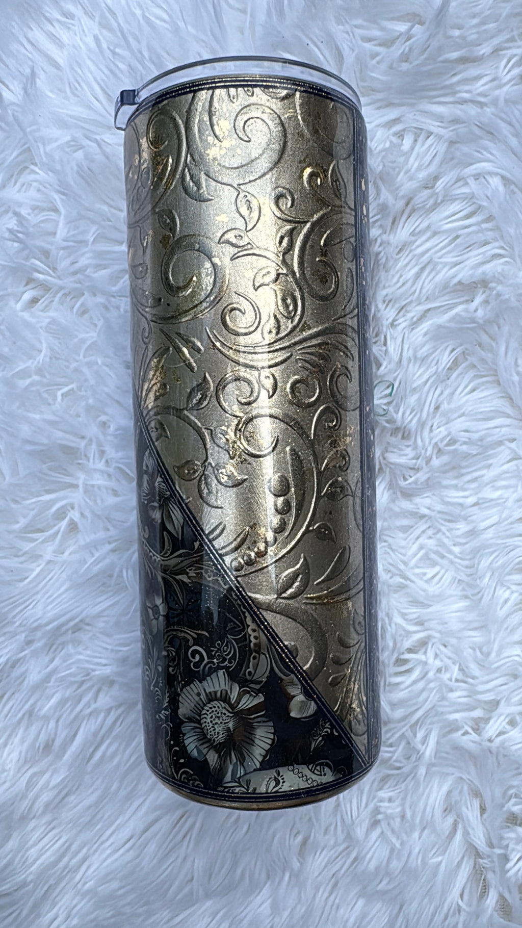 [RTS] 24oz Victorian Skulls Epoxy Tumbler